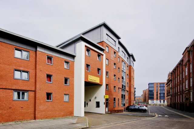 Castle Court 3