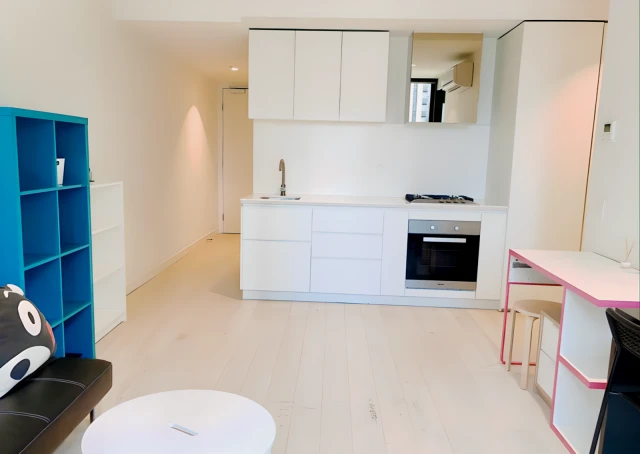 135 A'Beckett Street - Melbourne student accommodation - 1 Bed 1 Bath