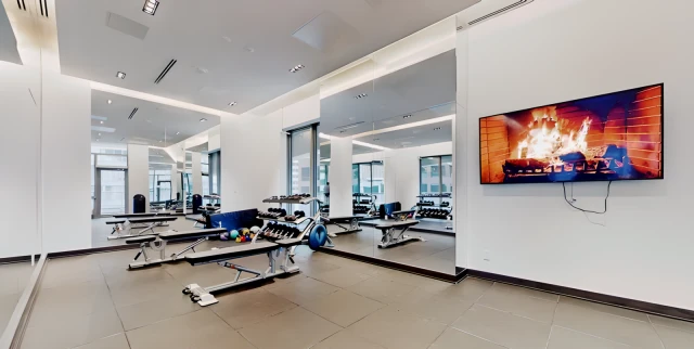 2221 Yonge Condos 1