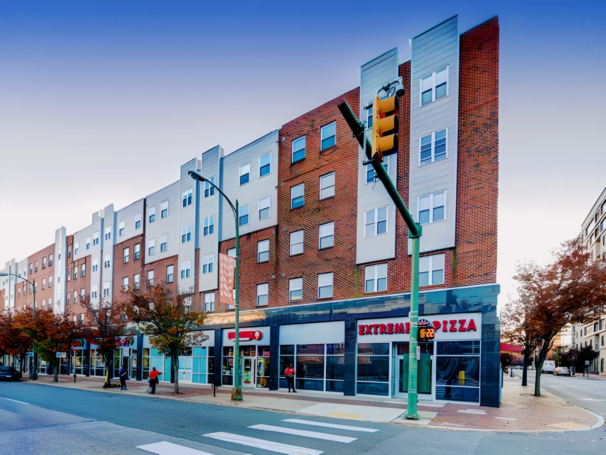 RAMZ Apartments on Broad - ที่พักนักศึกษาในรีชมอนด์ รัฐเวอร์จิเนีย