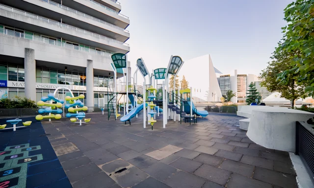 EQ1(70 Town Centre Court) 3