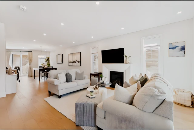 Norman Ave, North Bay