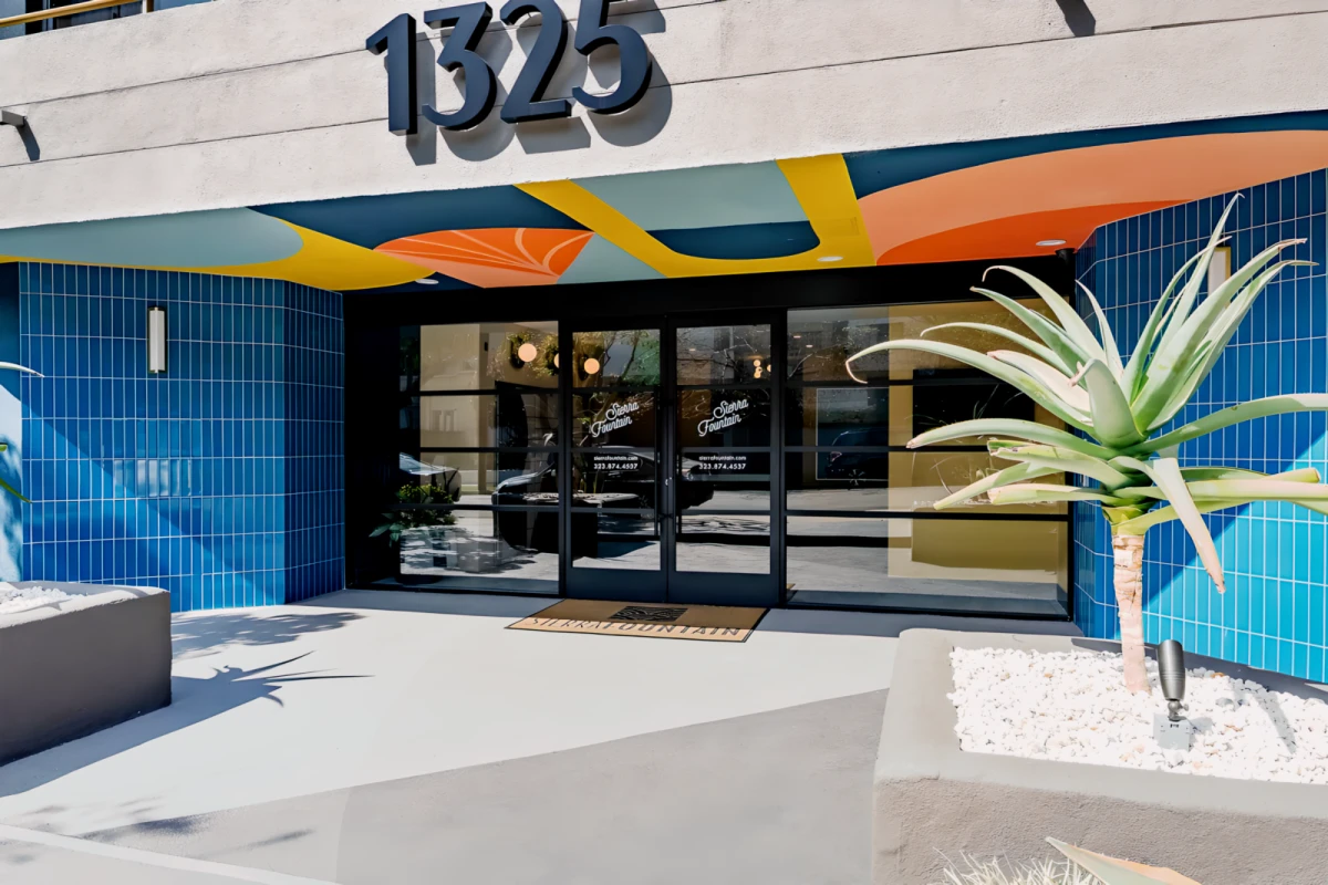 Sierra Fountain Apartments - West Hollywood student accommodation