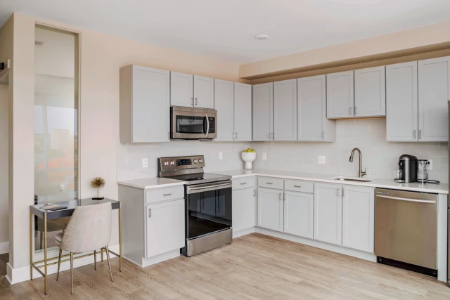 Valencia on High Apartments 3