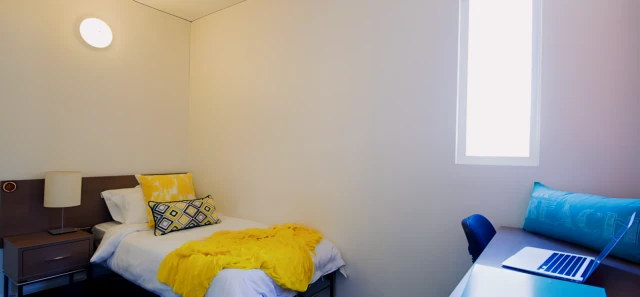 Student Living - East West 4