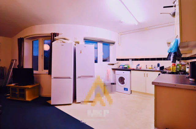 Entire Place·4B2B···Flat3, Stephens Court, Selly Oak 4