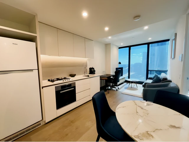 70 Southbank Boulevard 1