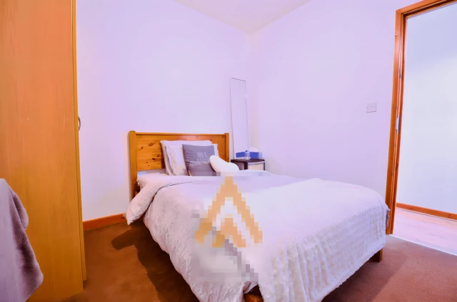 Entire Place·4B2B···22 St  Stephens Road 1