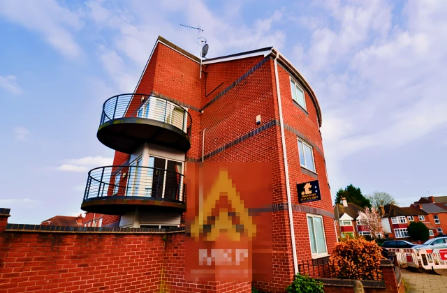 Entire Place·4B2B···Flat3, Stephens Court, Selly Oak 1