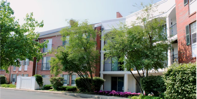 Olentangy Village  Apartments 3