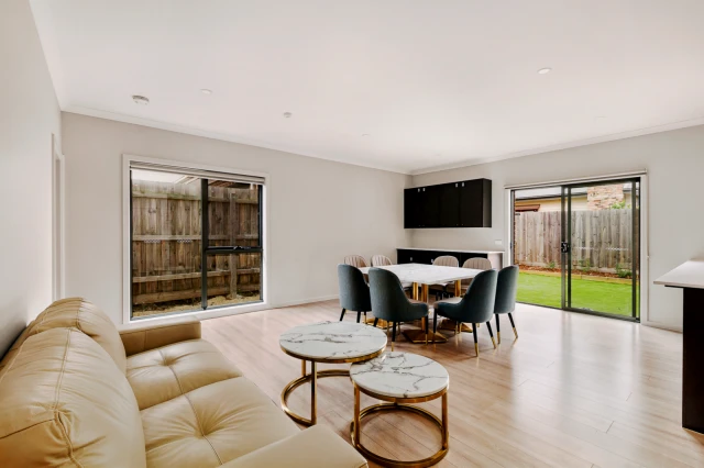 10 & 10A Carlson Avenue 3