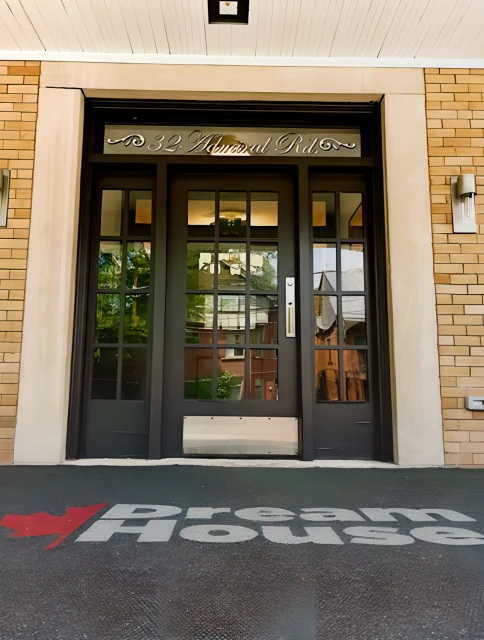 Dream House Yorkville 3