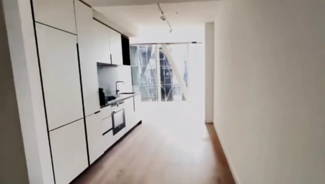 260 Spencer Street 3