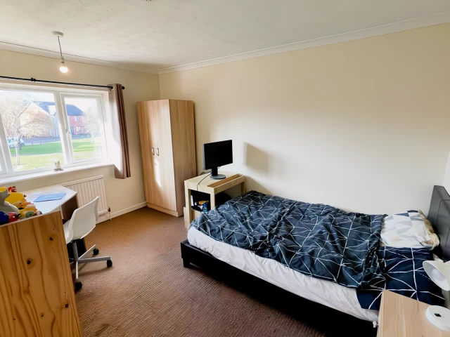 13 Blankney Crescent 3