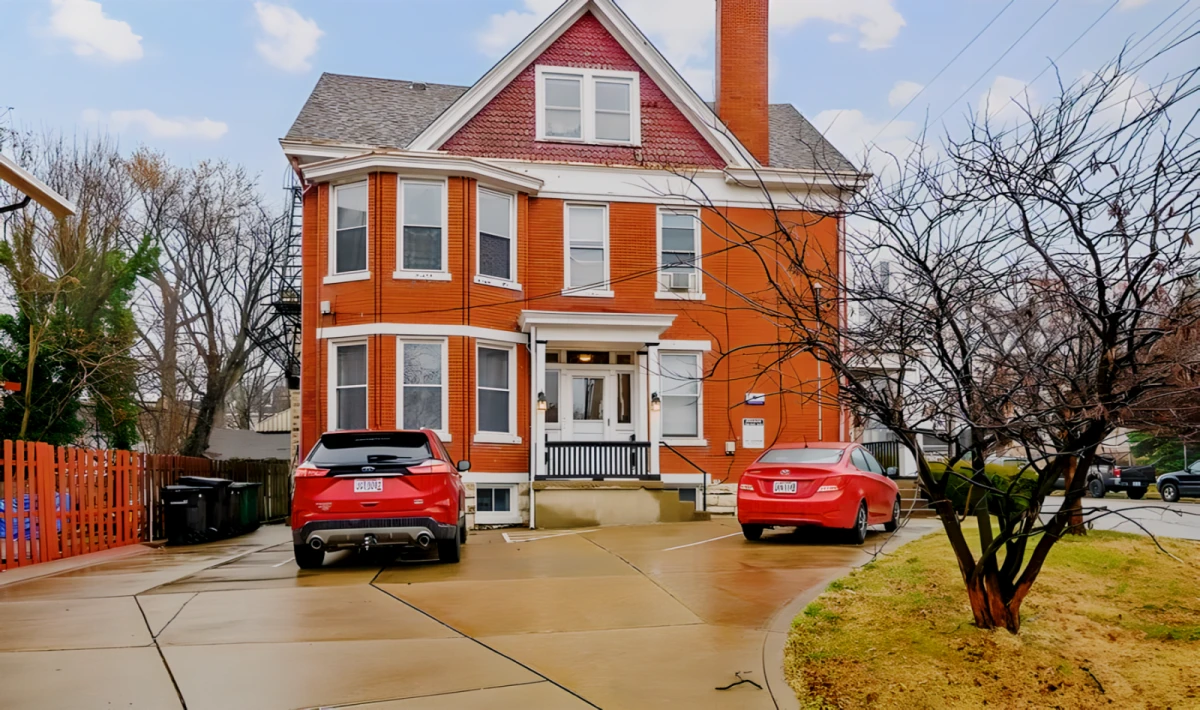 2549 University Court - Cincinnati student accommodation