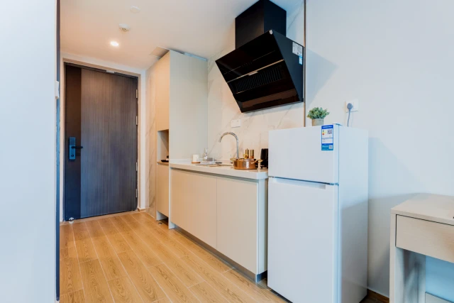 Yijian Apartment ·Shenzhen North Railway Station Branch 3