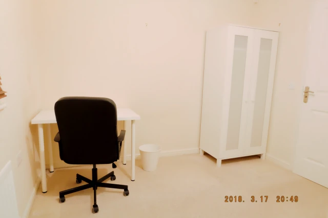 31 Beckhampton Close 2