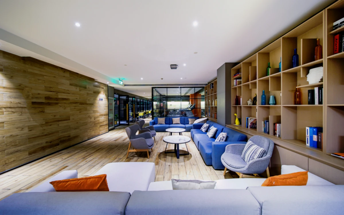 安贞医院安华桥地铁站店-城家公寓 0