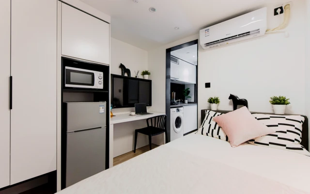 Xiameilin Subway Station Store - CJIA Apartment 4