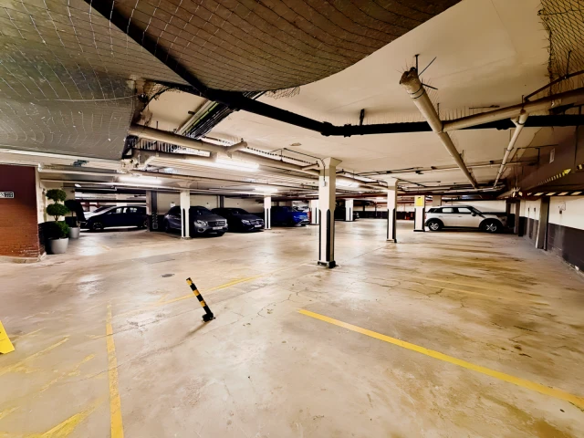 Week Street 29650# 2