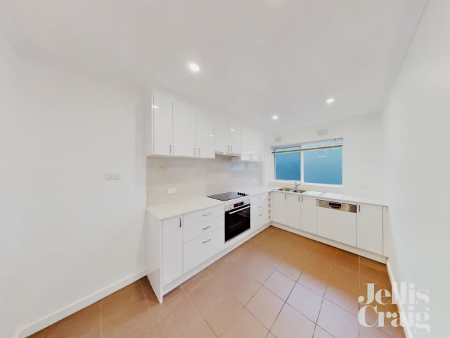8/155 Power Street, Hawthorn 3