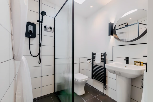 Elmfield Road 12110# 3