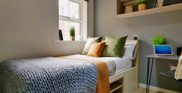 uhomes.com | Student Accommodation, Housing, Flats, Apartments for Rent