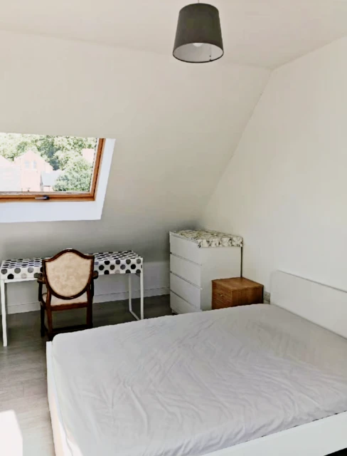 Entire Place·2B2B···Cottesmore Road 2