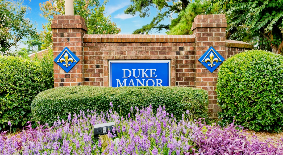 Duke Manor 0