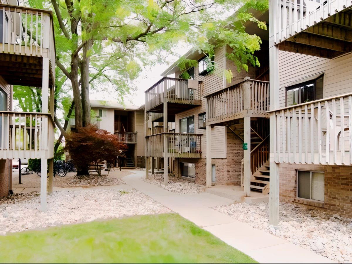 Courtyard Flatlets 0