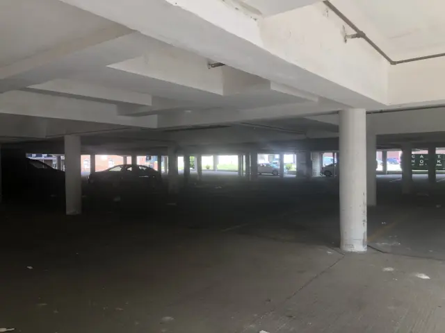 52 E Armory, Champaign, IL 61820 4