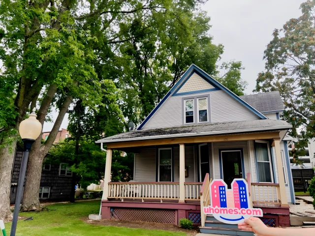 121 W. Washington St. Champaign IL 4