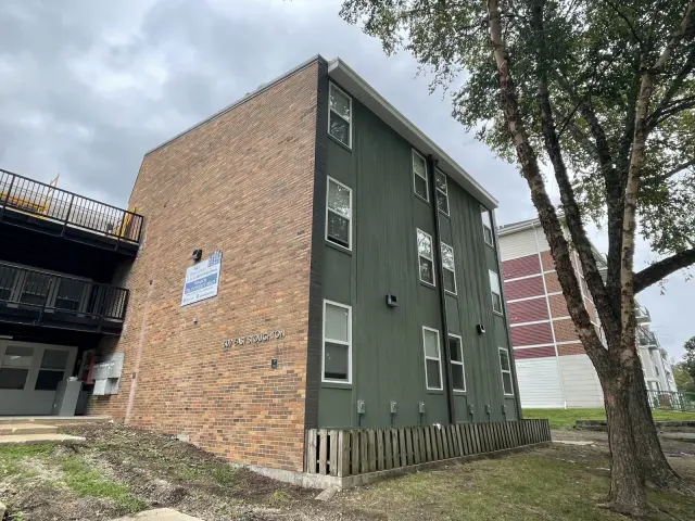 602 E. Stoughton, Champaign 1