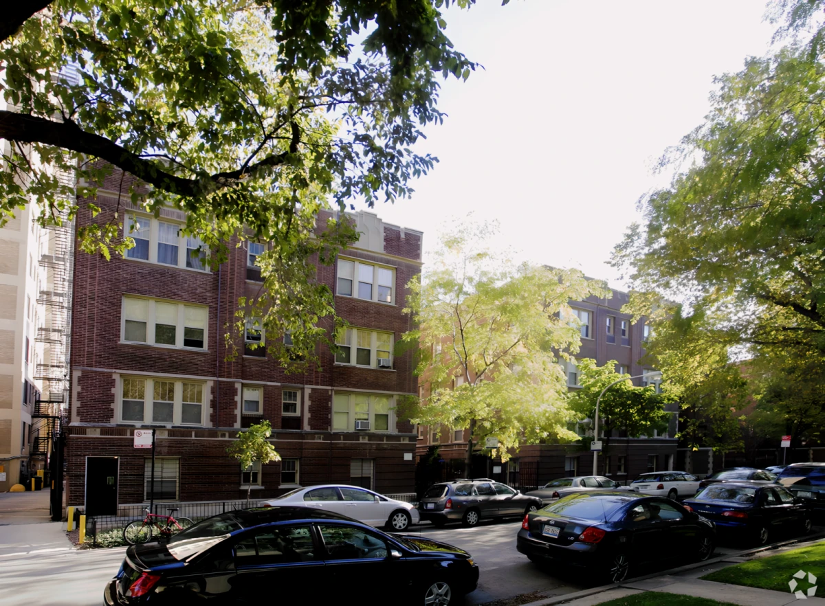 517-525 W. Brompton 0