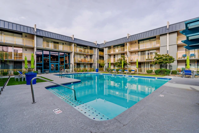 Avenue 19 Apartments 2