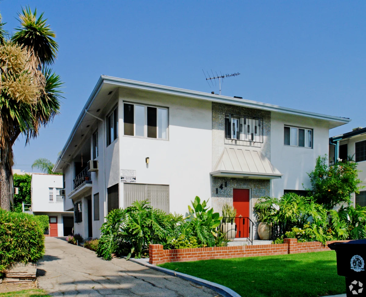 Lido Apartments - 141 N Hamilton Dr 0