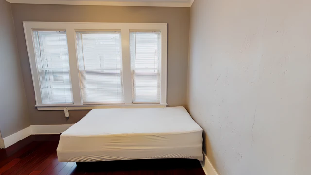 1406-08 East Genesee Street 3