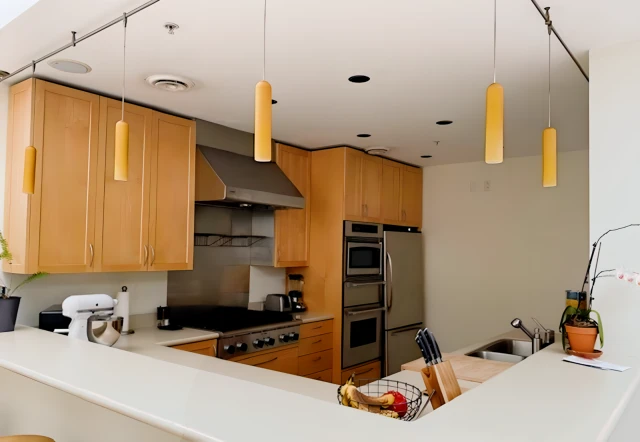 6 E. Main St. Champaign IL 3