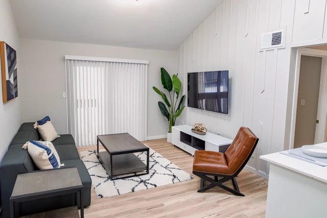 104 E. Armory, Champaign 1