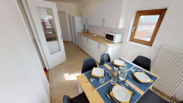 apartment near Rue Garibaldi 3