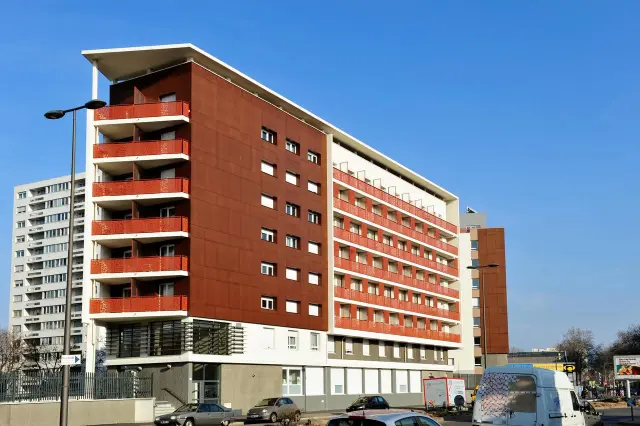 residence near Rue Simon Fryd 3
