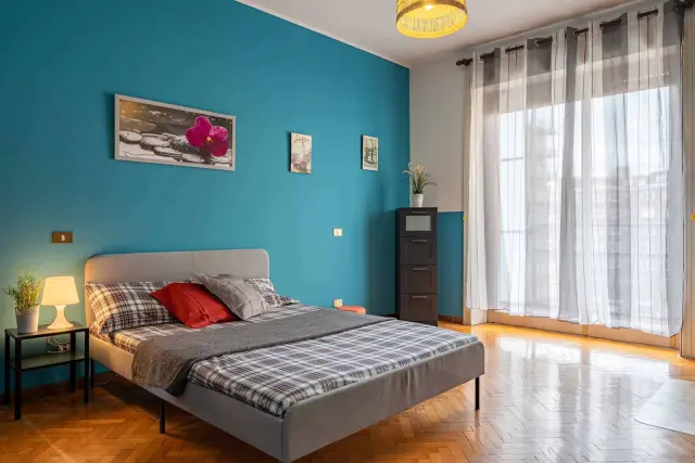 VIA CAGLIERO 19 <br> PRIVATE ROOM S1 1