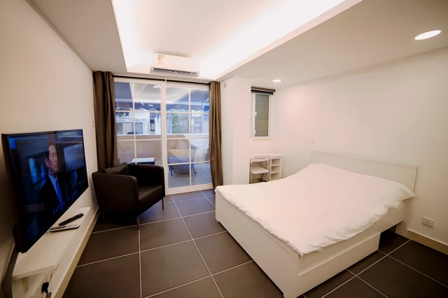 Wan Chai Tai Wong St East The Harmonium Serviced Apartments 1