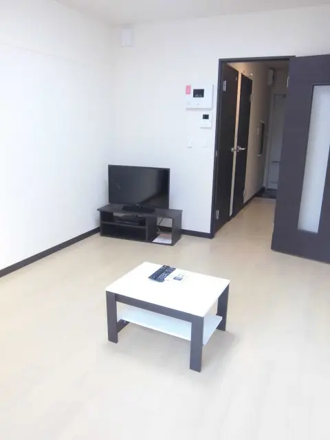 レオネクストやまとⅢ 107号室 2