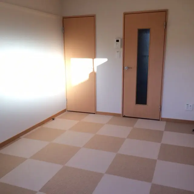 レオパレスしろがね 206号室 3