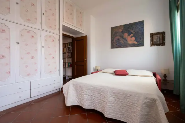 Viale delle Medaglie d'Oro 2