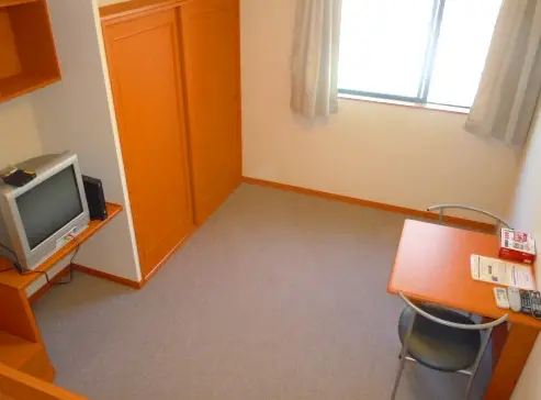 レオパレスシャンテＣ 204号室 1