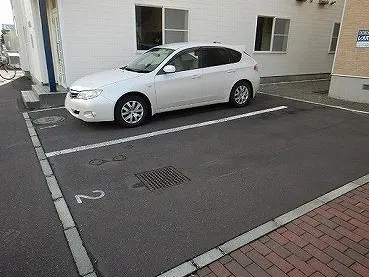 レオパレスサンシロイシ 104号室 1