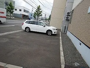 レオパレスあつべつ 105号室 1