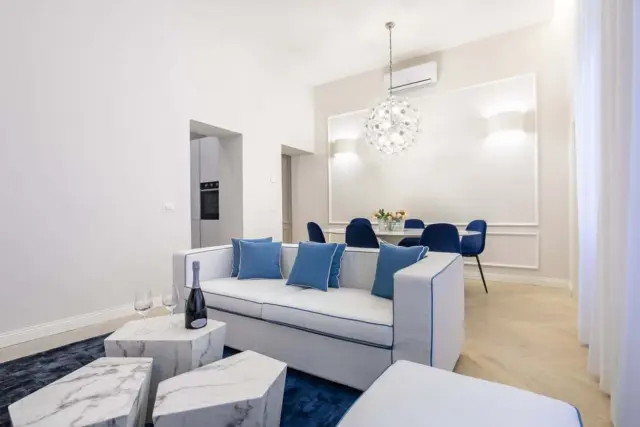 Luxury Blue Duomo 4